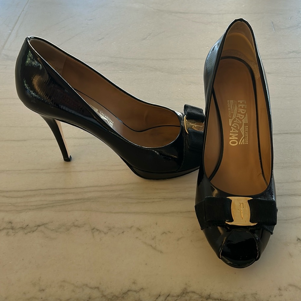 Ferragamo black patent platform peep toe pumps size 9-1/2